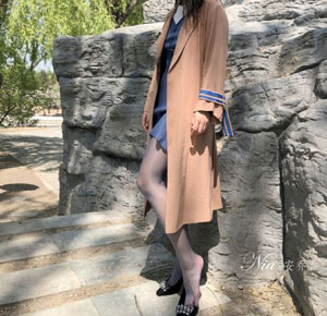 日韩ass白嫩模特pics_超清日韩免费观看