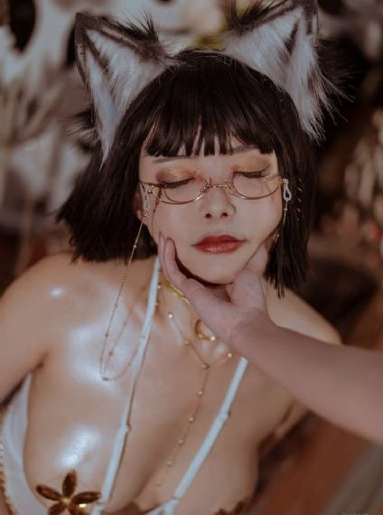 美女露出奶头扒开尿口的免费视频_BD高清完整版
