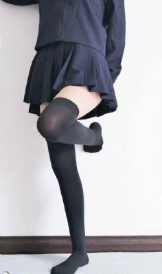 美女扒开双腿让男人桶爽免费_HD高清免费观看