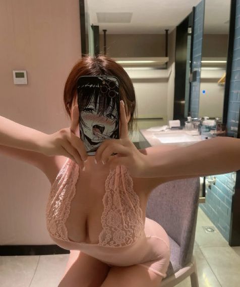 久久精品欧美黄片_720免费观看超清