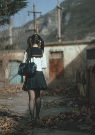 日本理论片和搜子同居的日子2_免费追剧在线观看