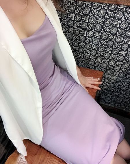 《裸乳》电影在线观看_吉吉电影在线观看
